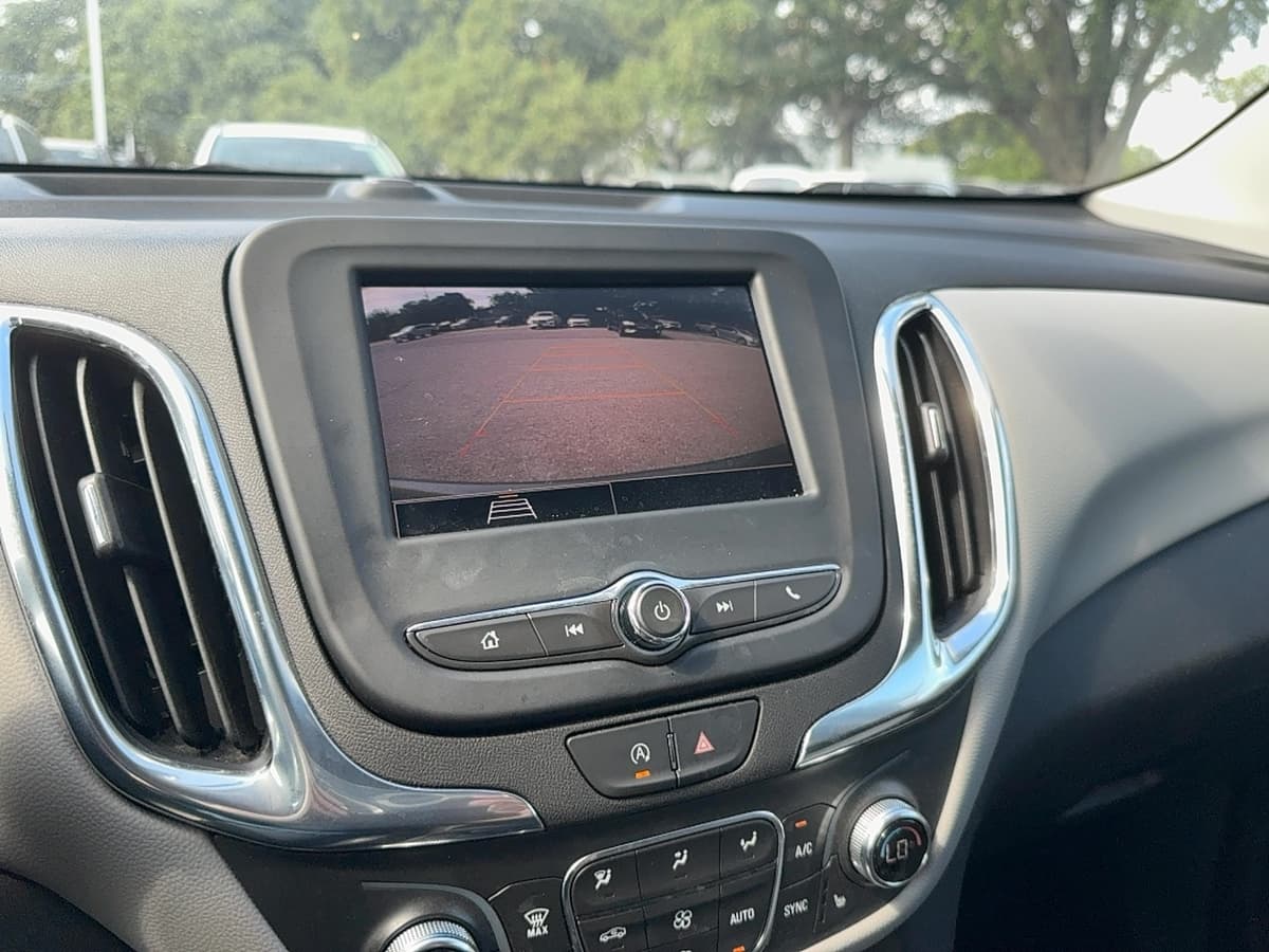 2023 Chevrolet Equinox - Image 21