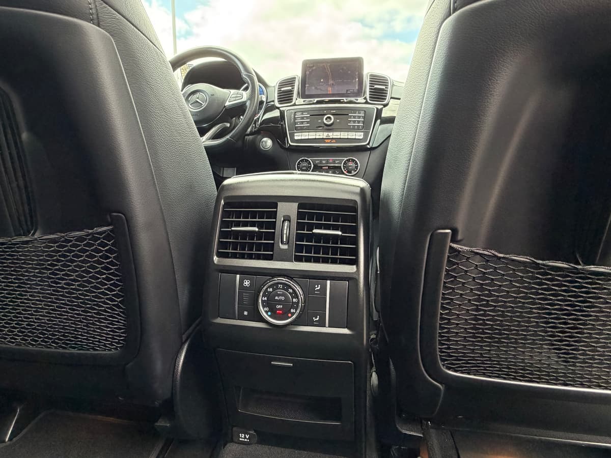 2019 Mercedes-Benz AMG GLE 43 - Image 14