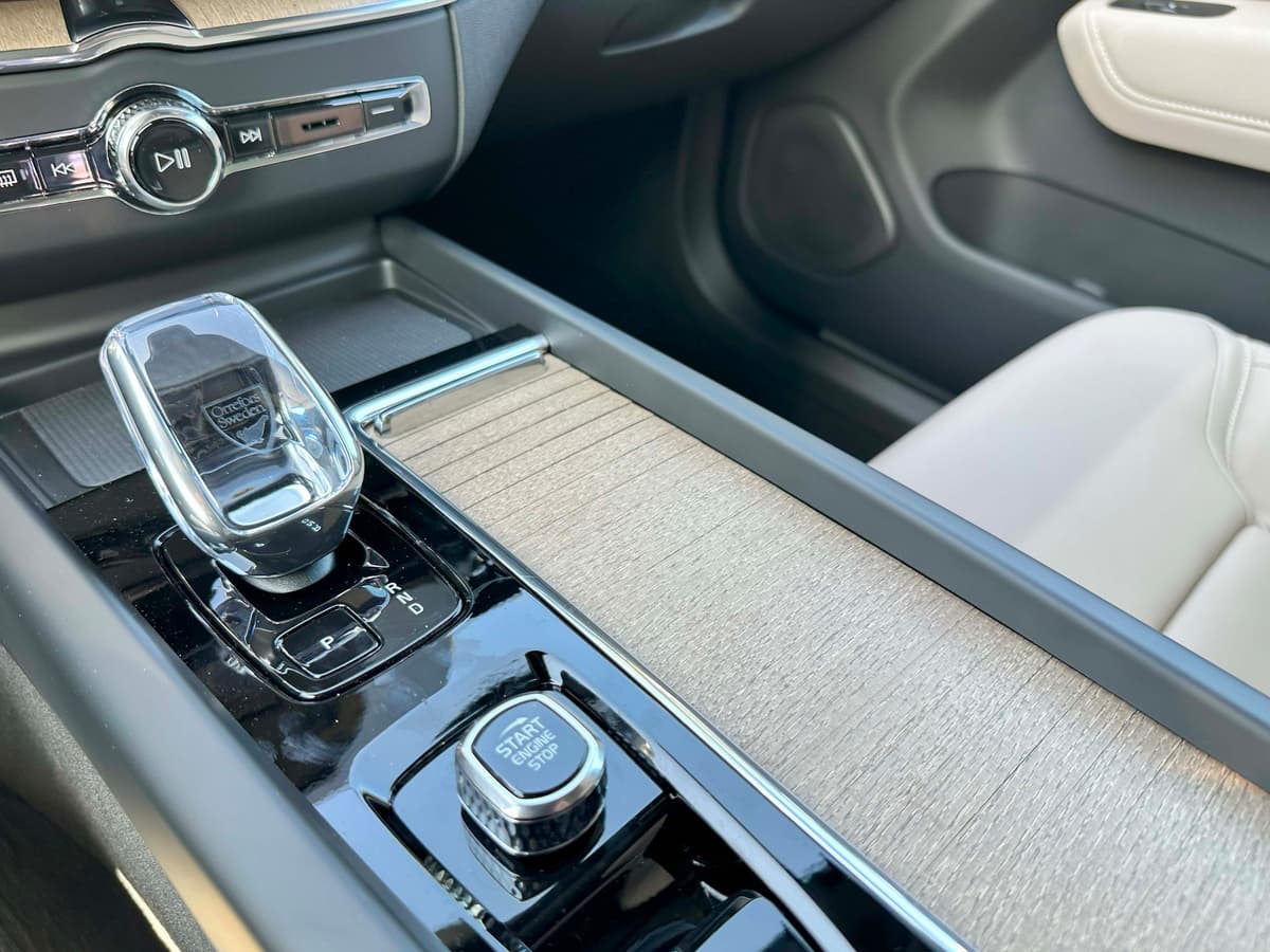 2026 Volvo XC60 - Image 23
