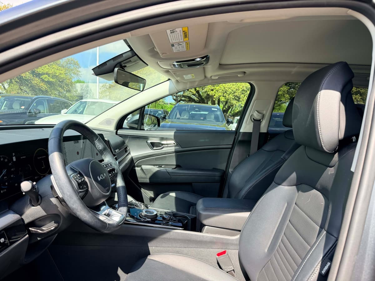 2025 Kia Sportage Hybrid - Image 9