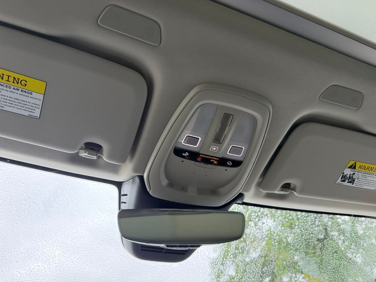 2026 Volvo XC60 - Image 16