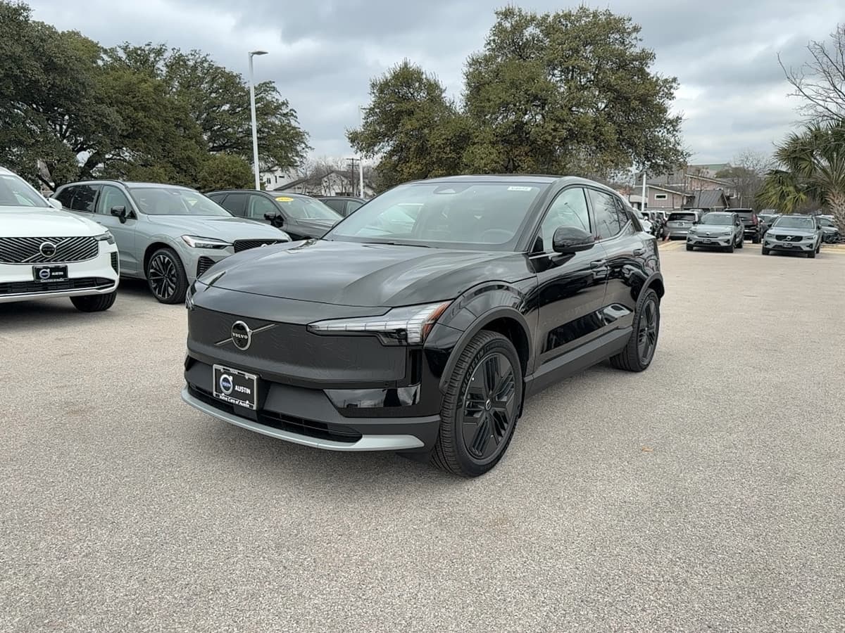 2026 Volvo EX30 Cross Country - Image 2