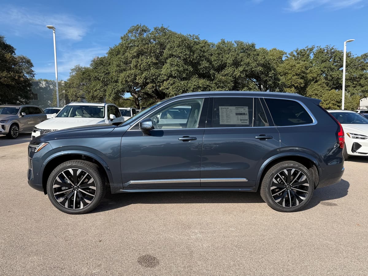 2026 Volvo XC90 - Image 3