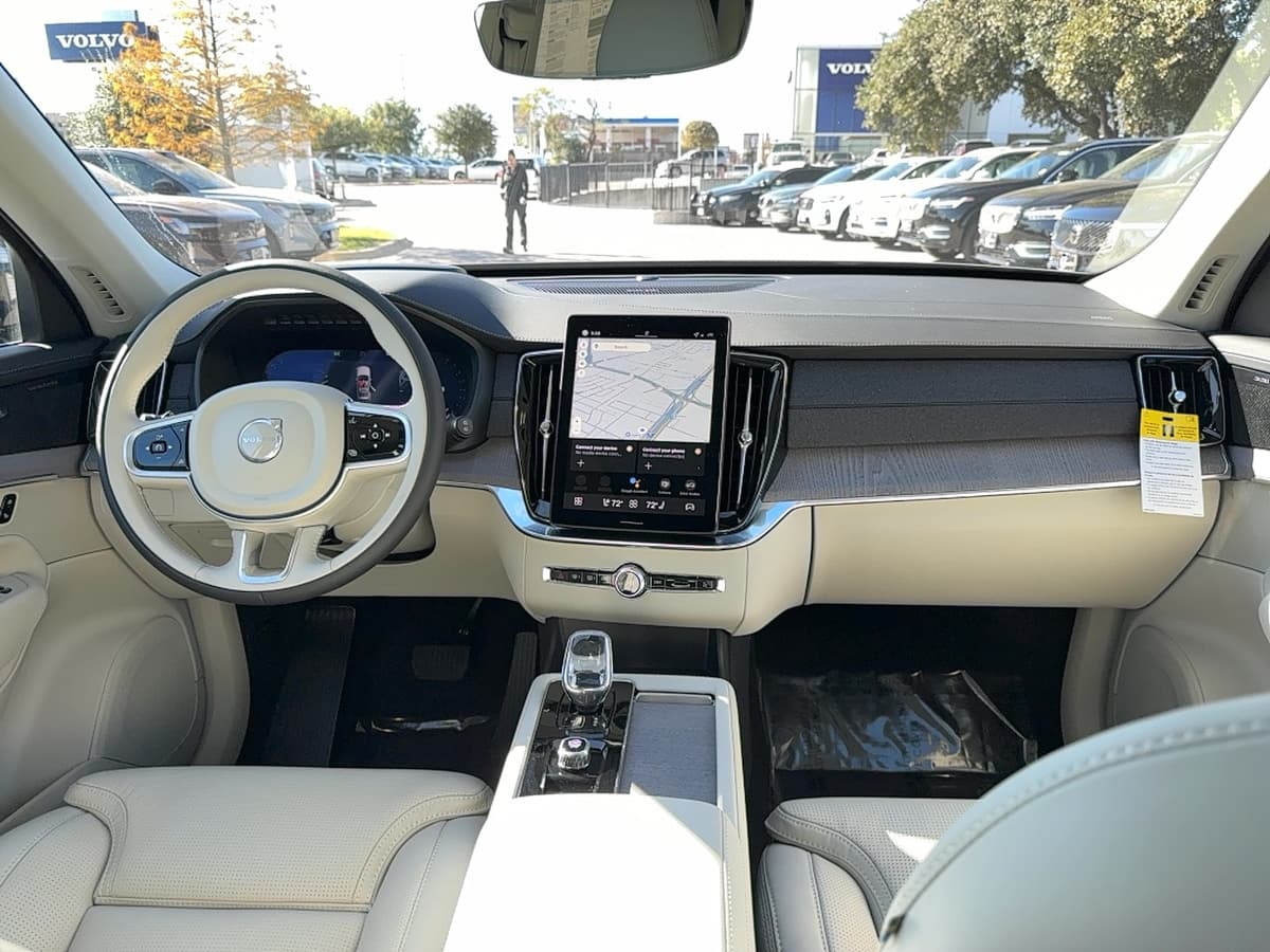 2026 Volvo XC90 - Image 12