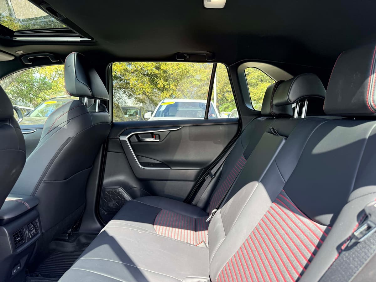 2024 Toyota RAV4 Prime - Image 15