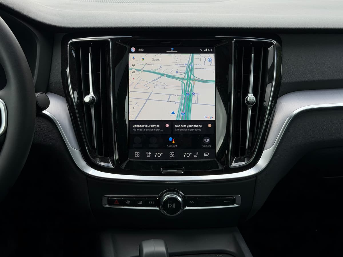 2025 Volvo S60 - Image 15