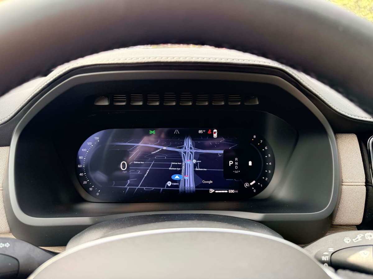 2026 Volvo XC90 - Image 21