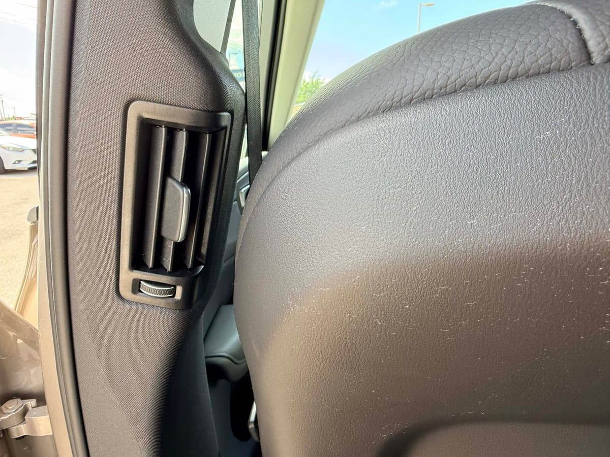 2025 Volvo XC60 - Image 16