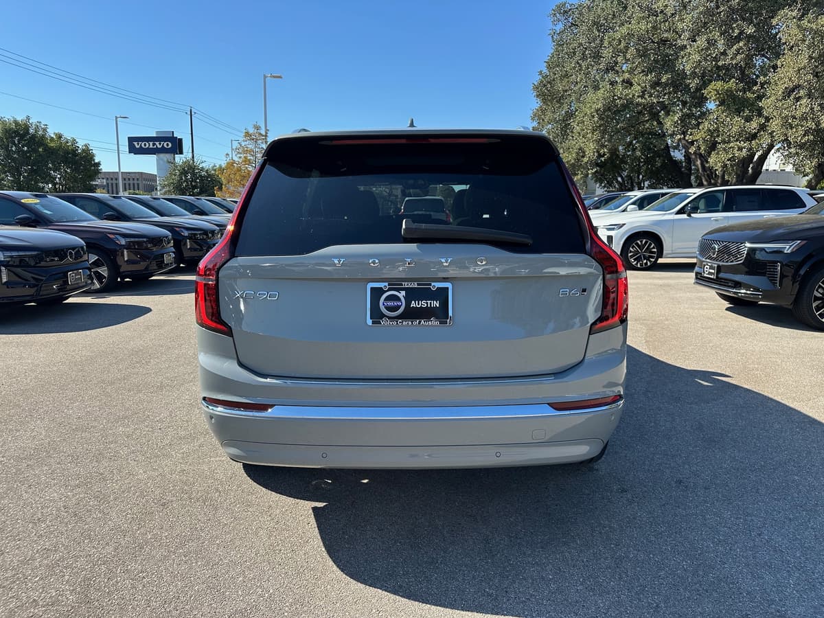 2026 Volvo XC90 - Image 5