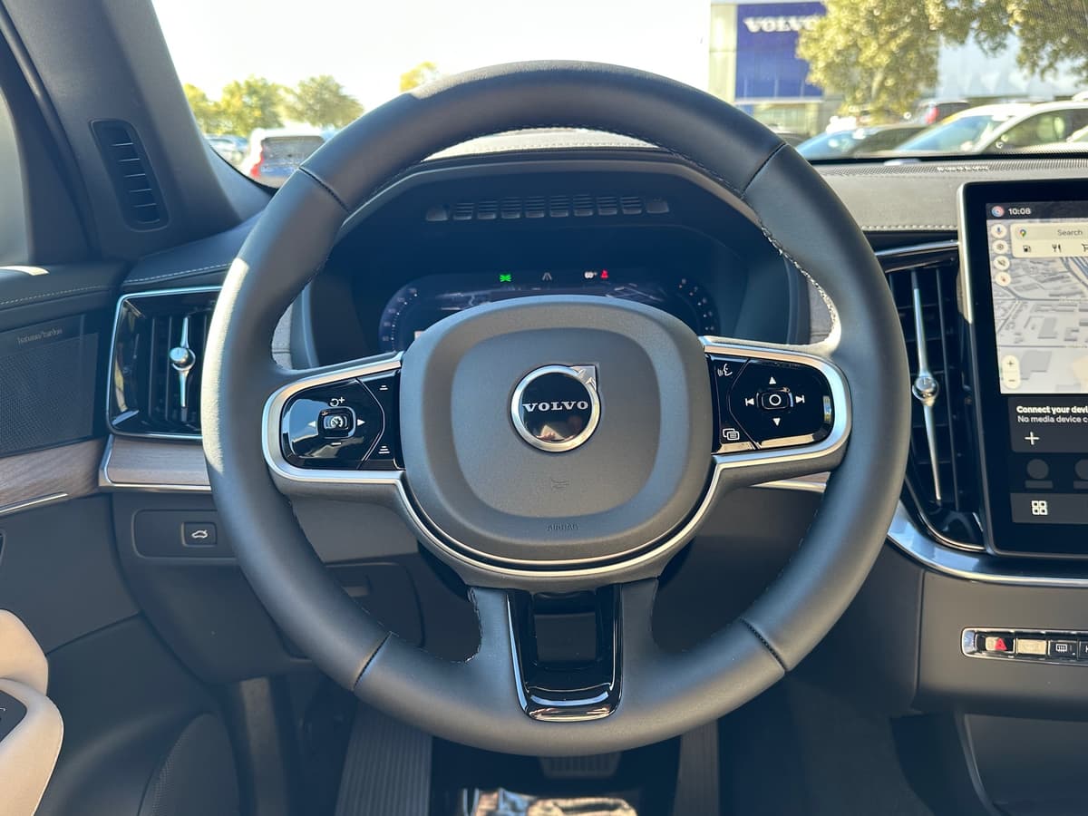 2026 Volvo XC90 - Image 15