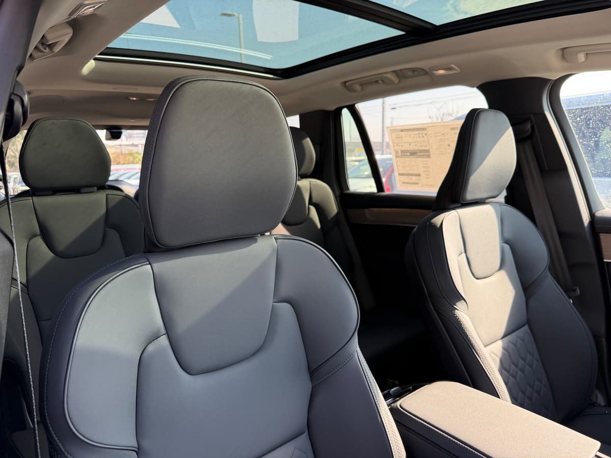 2026 Volvo XC90 - Image 9