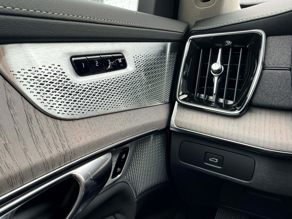 2026 Volvo XC90 - Image 20