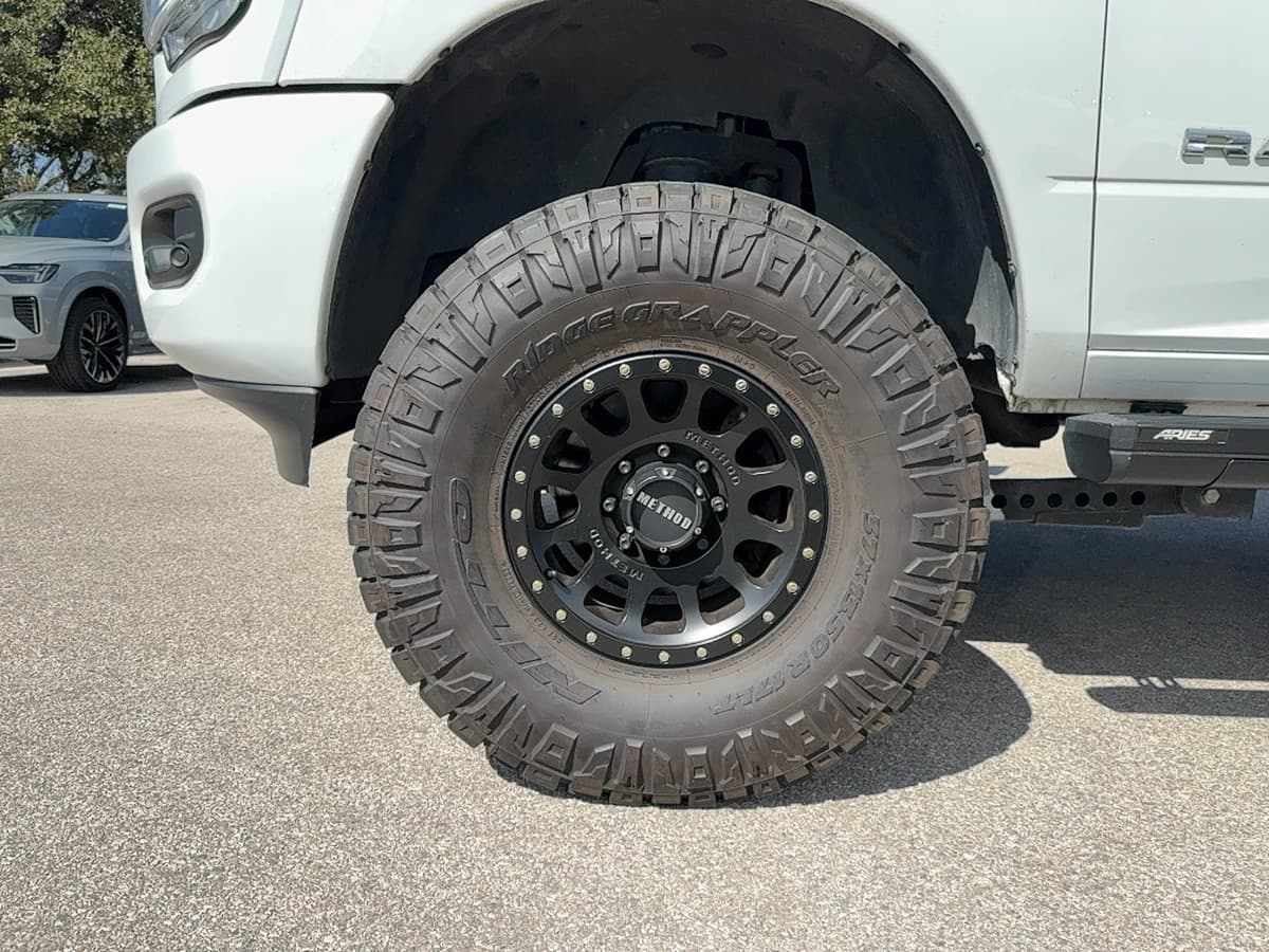 2019 Ram 2500 - Image 9