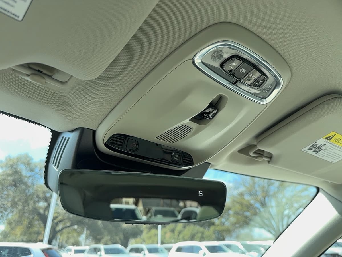 2021 Volvo XC90 - Image 22