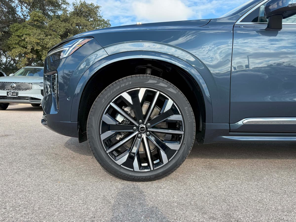 2026 Volvo XC90 - Image 10