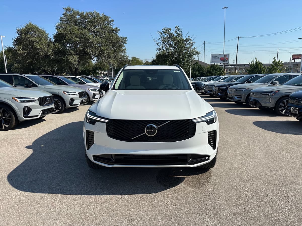 2026 Volvo XC90 - Image 6