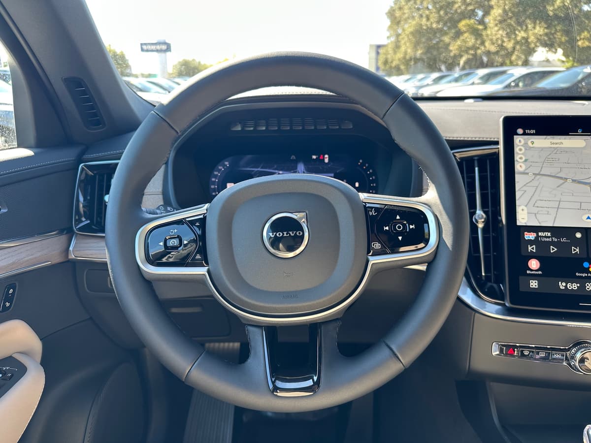 2026 Volvo XC90 - Image 14