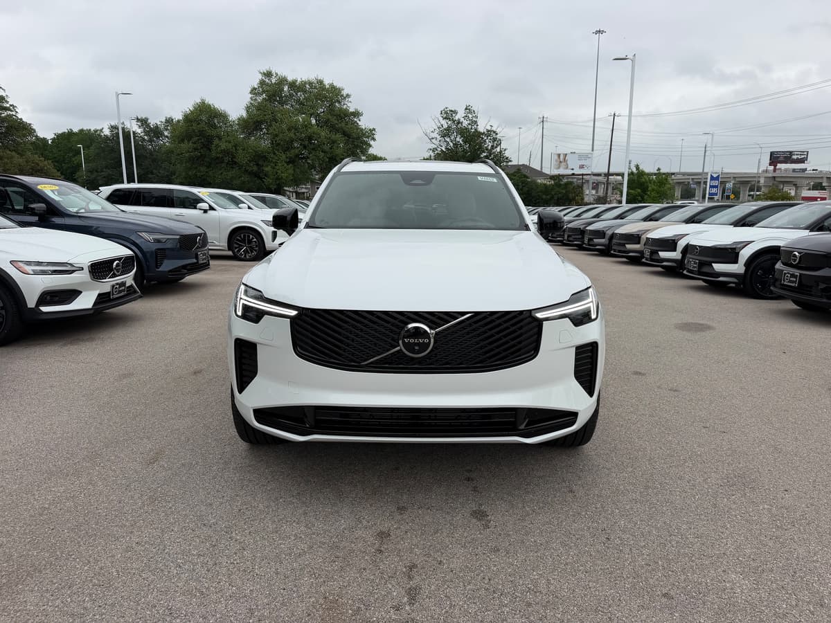 2026 Volvo XC90 - Image 6