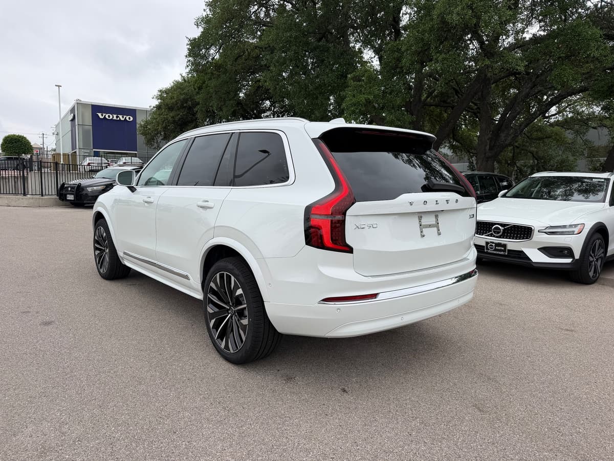 2026 Volvo XC90 - Image 4