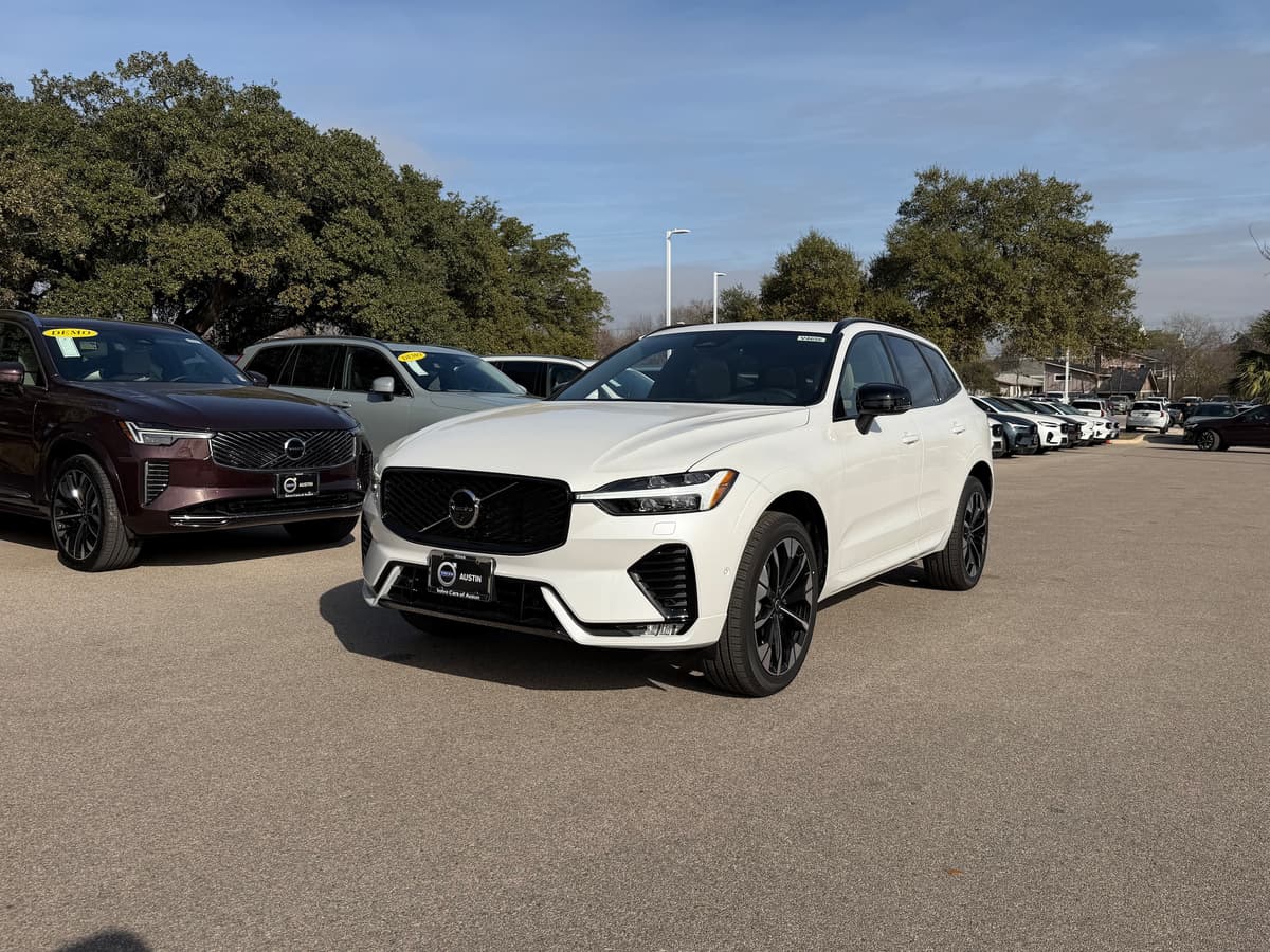 2026 Volvo XC60 - Image 2