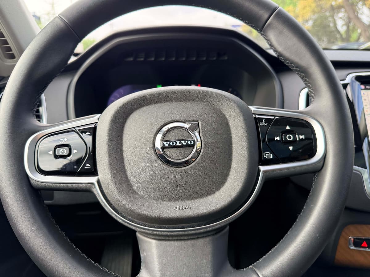 2025 Volvo XC90 - Image 21