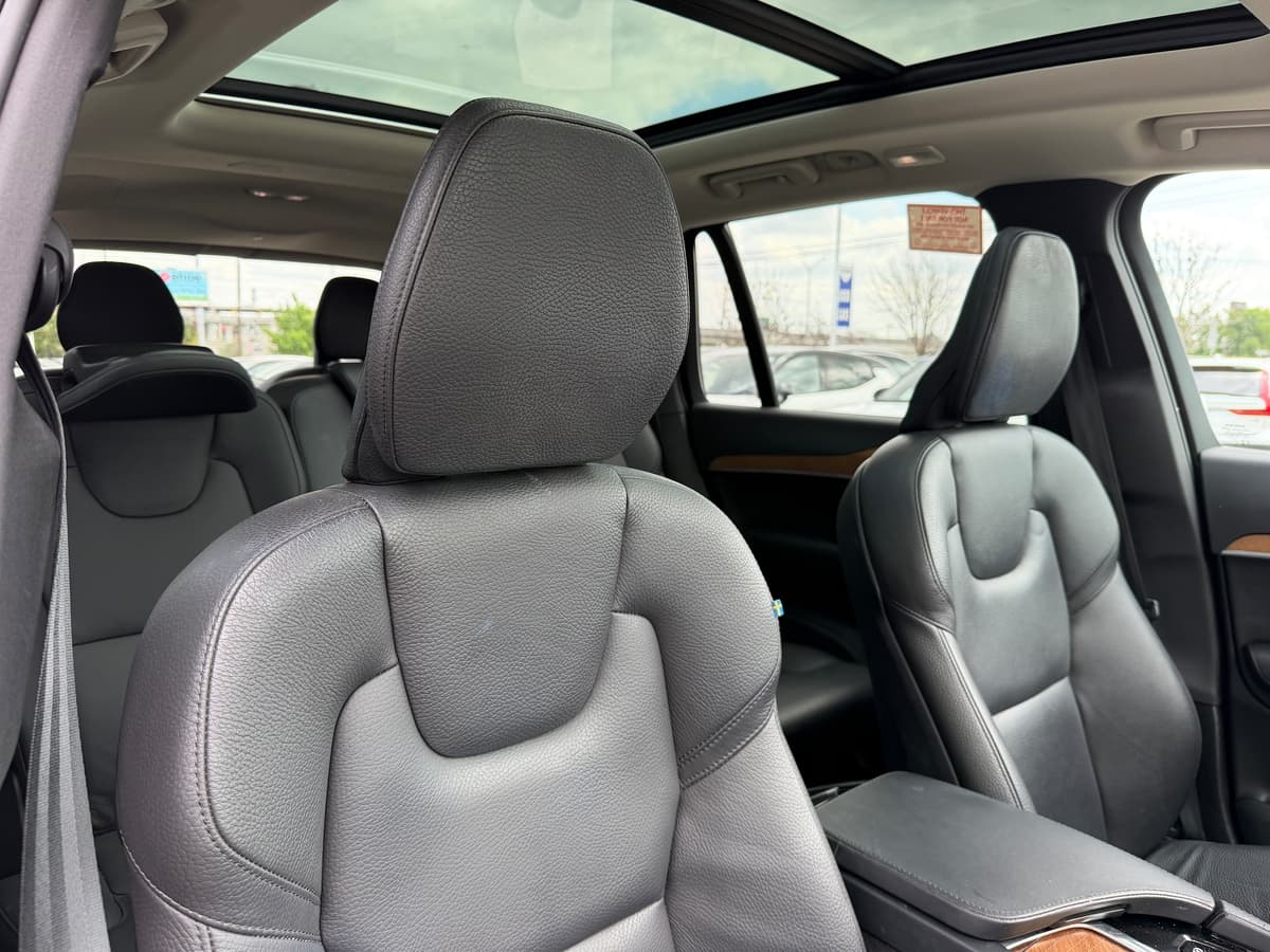 2024 Volvo XC90 plug-in hybrid - Image 11