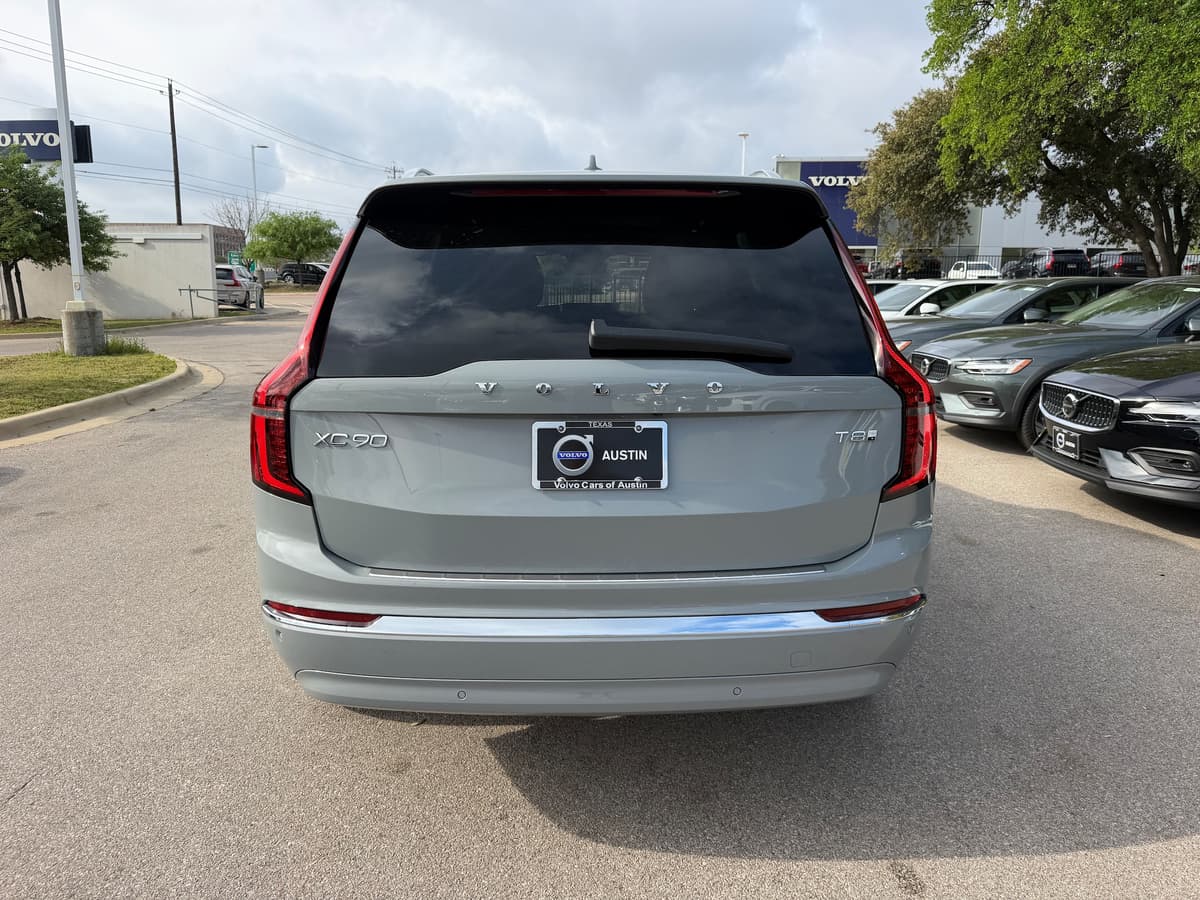 2026 Volvo XC90 plug-in hybrid - Image 5