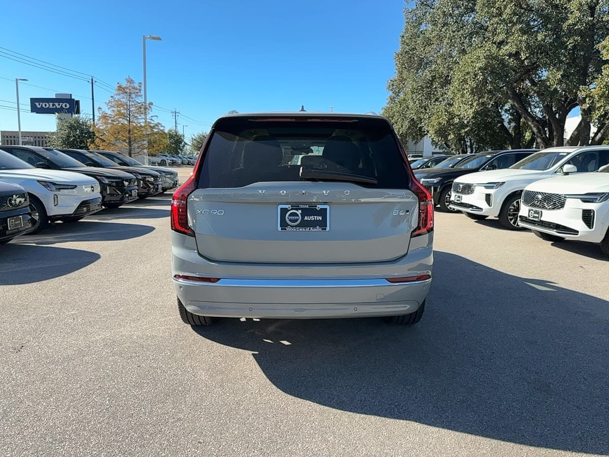 2026 Volvo XC90 - Image 5
