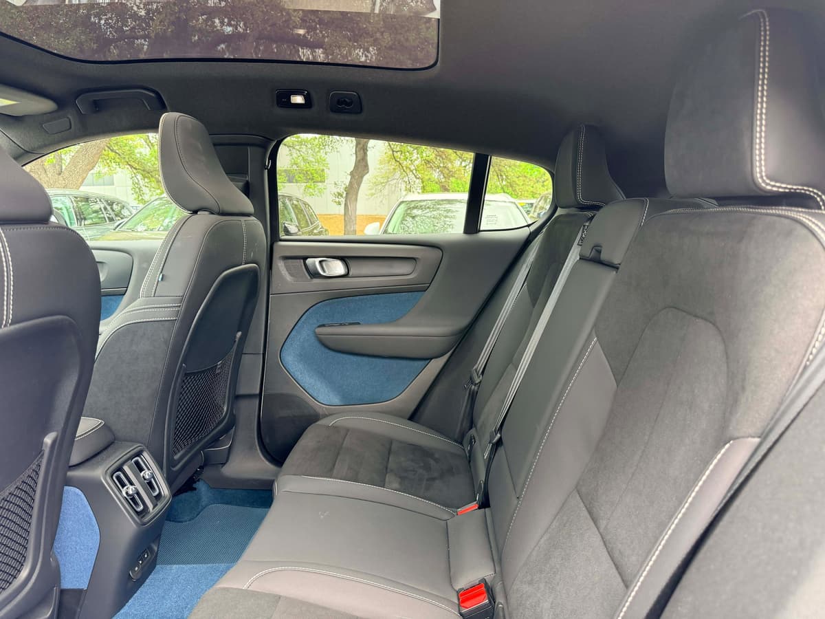 2023 Volvo C40 Recharge Pure Electric - Image 13