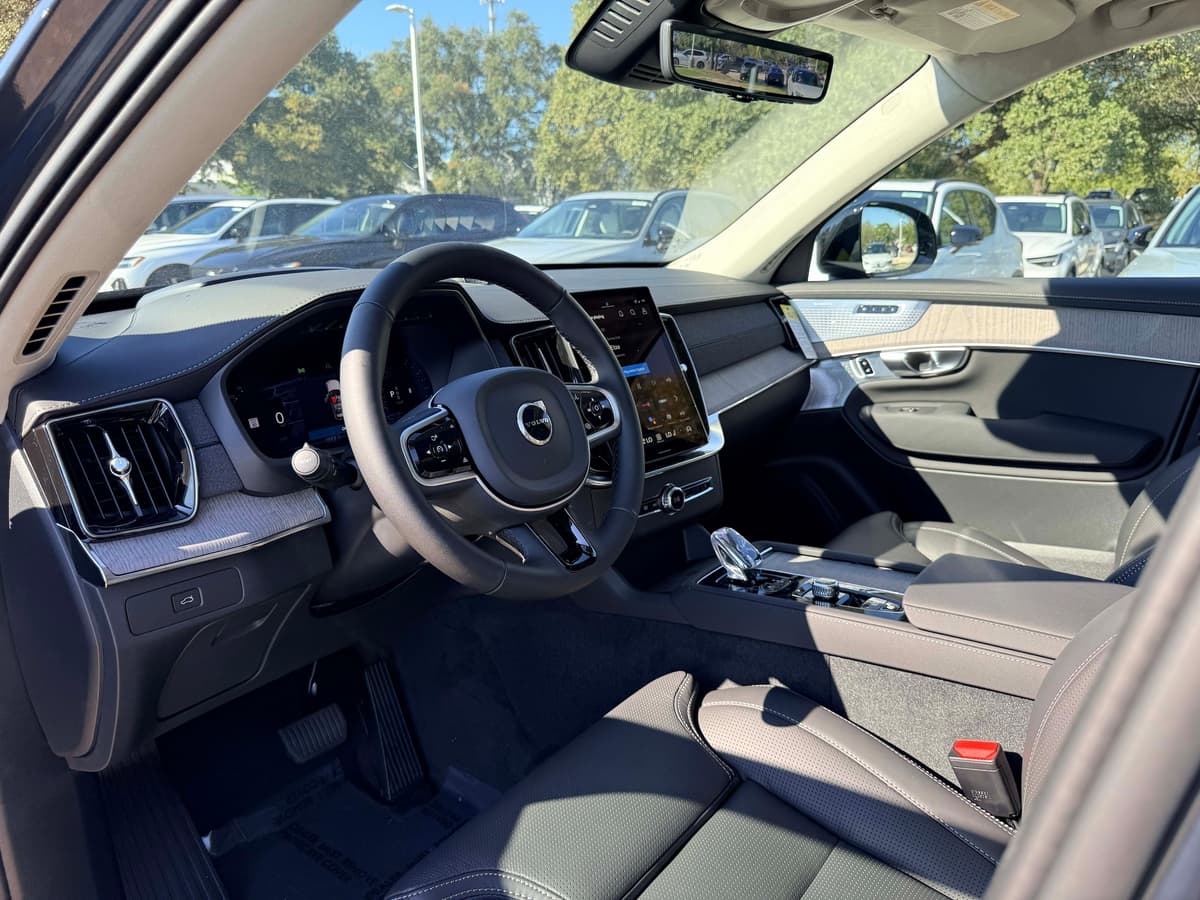 2026 Volvo XC90 - Image 10
