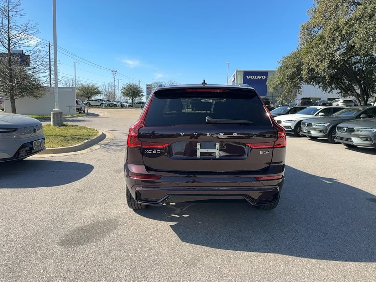 2026 Volvo XC60 - Image 5