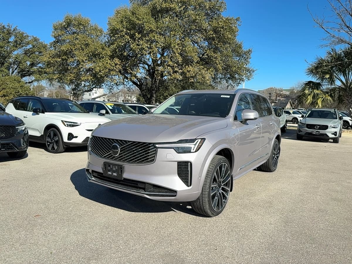 2026 Volvo XC90 - Image 2