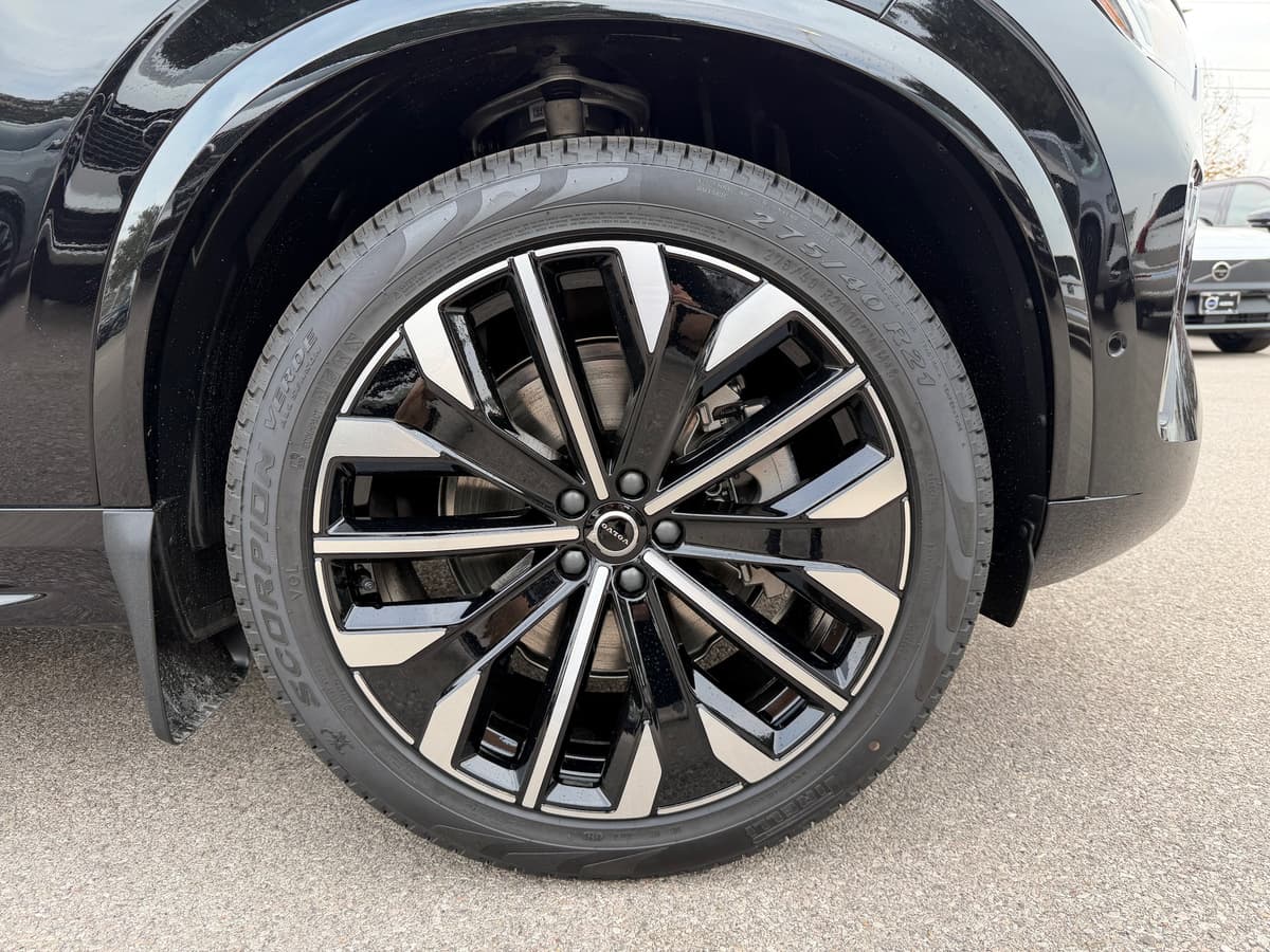 2026 Volvo XC90 - Image 7