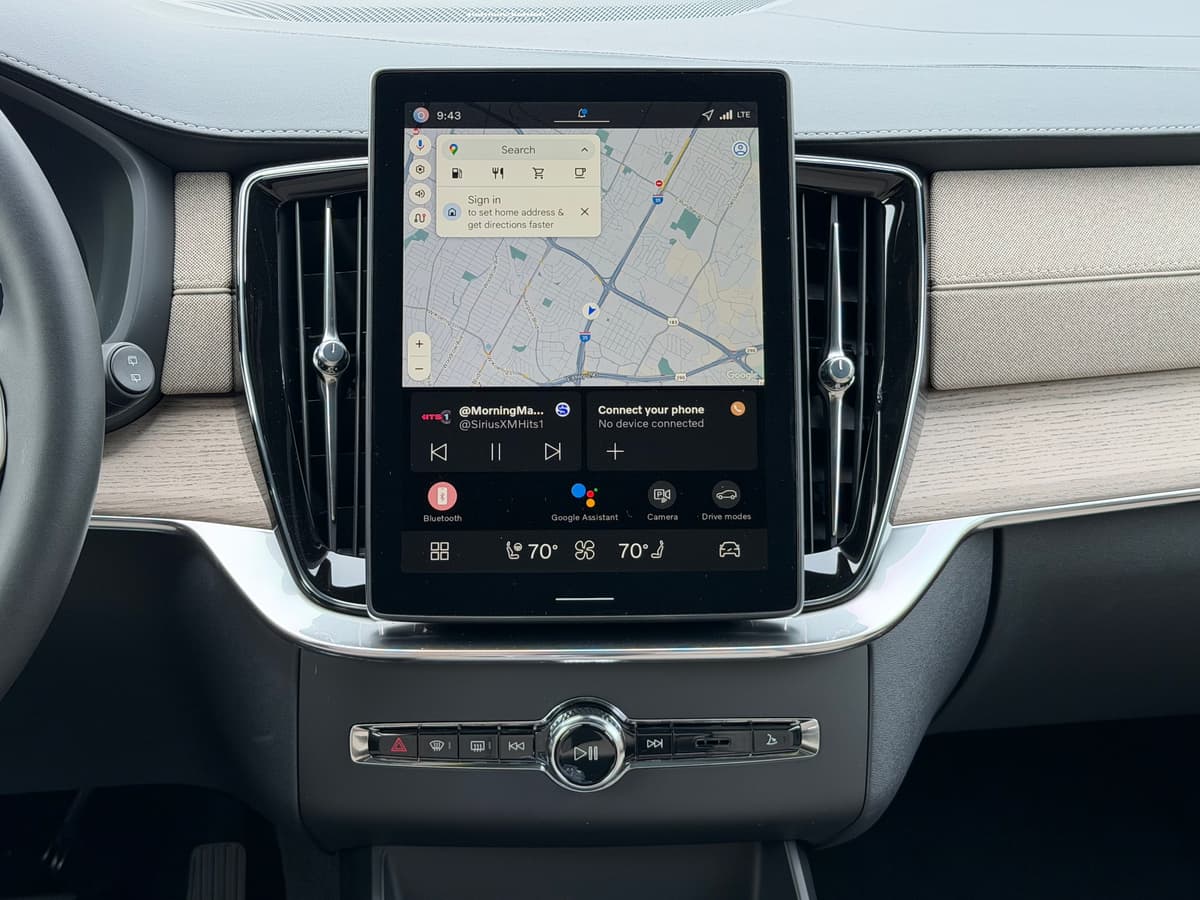 2026 Volvo XC90 - Image 13