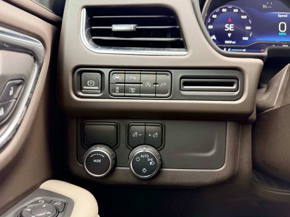 2022 Chevrolet Tahoe - Image 17