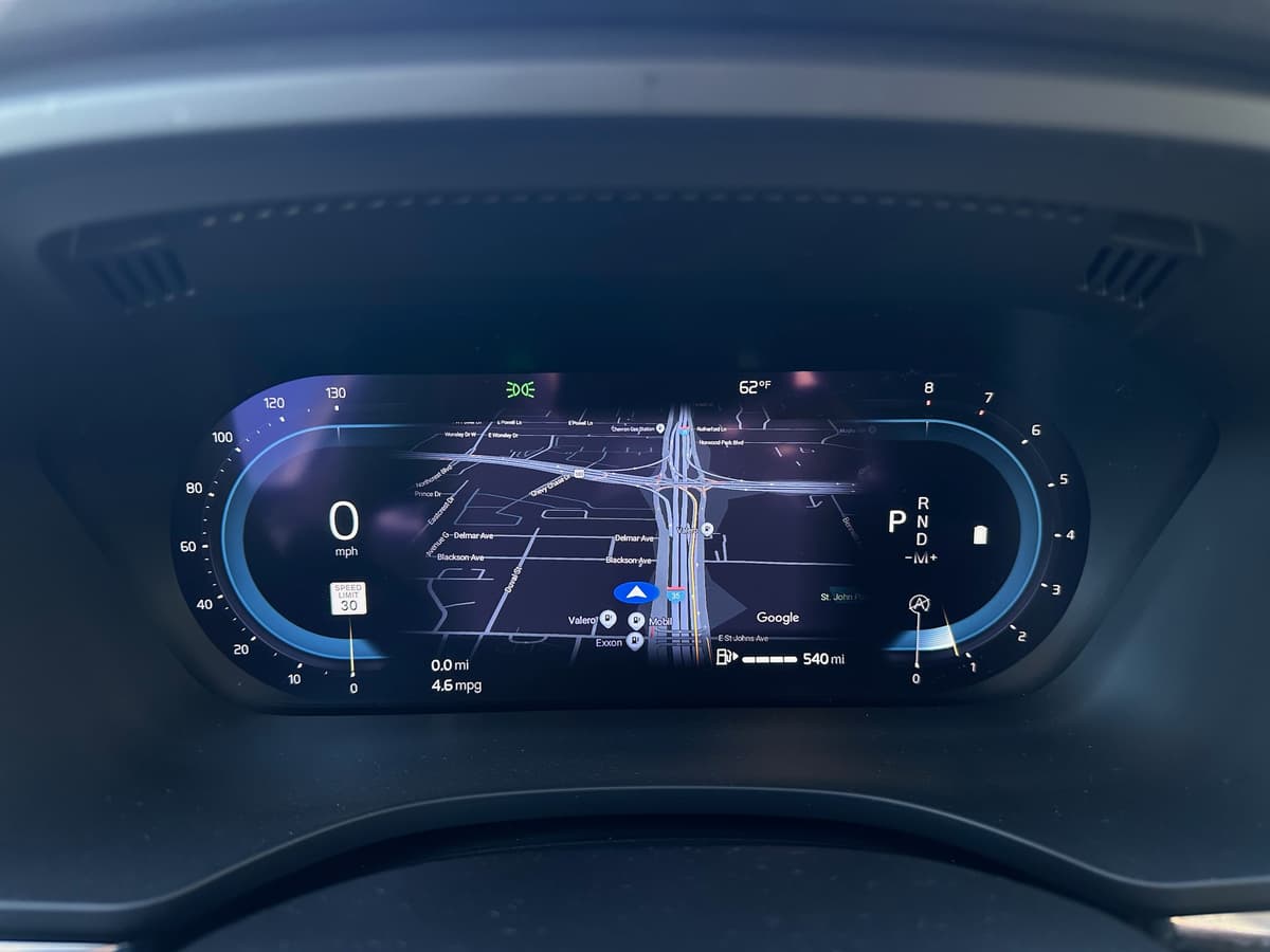 2022 Volvo XC60 - Image 17