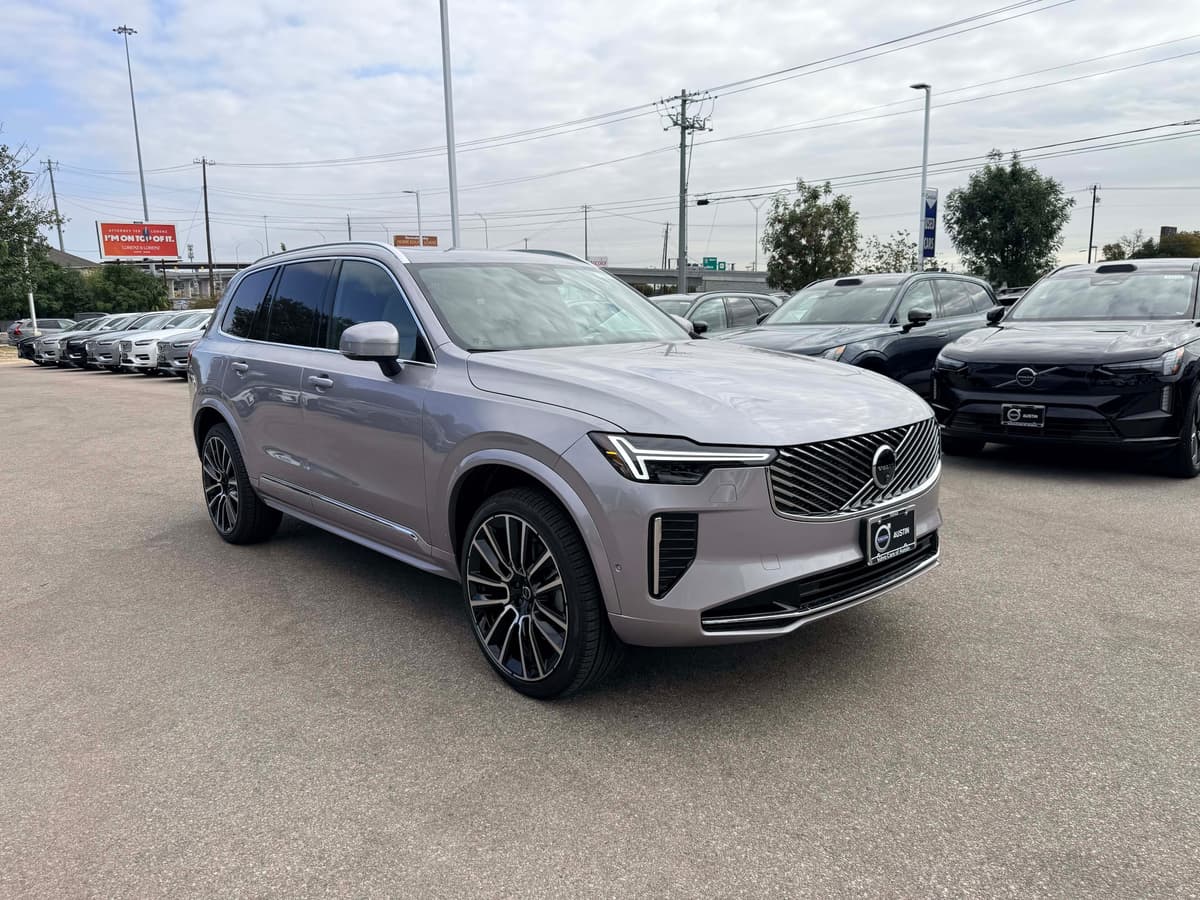 2026 Volvo XC90 - Image 8