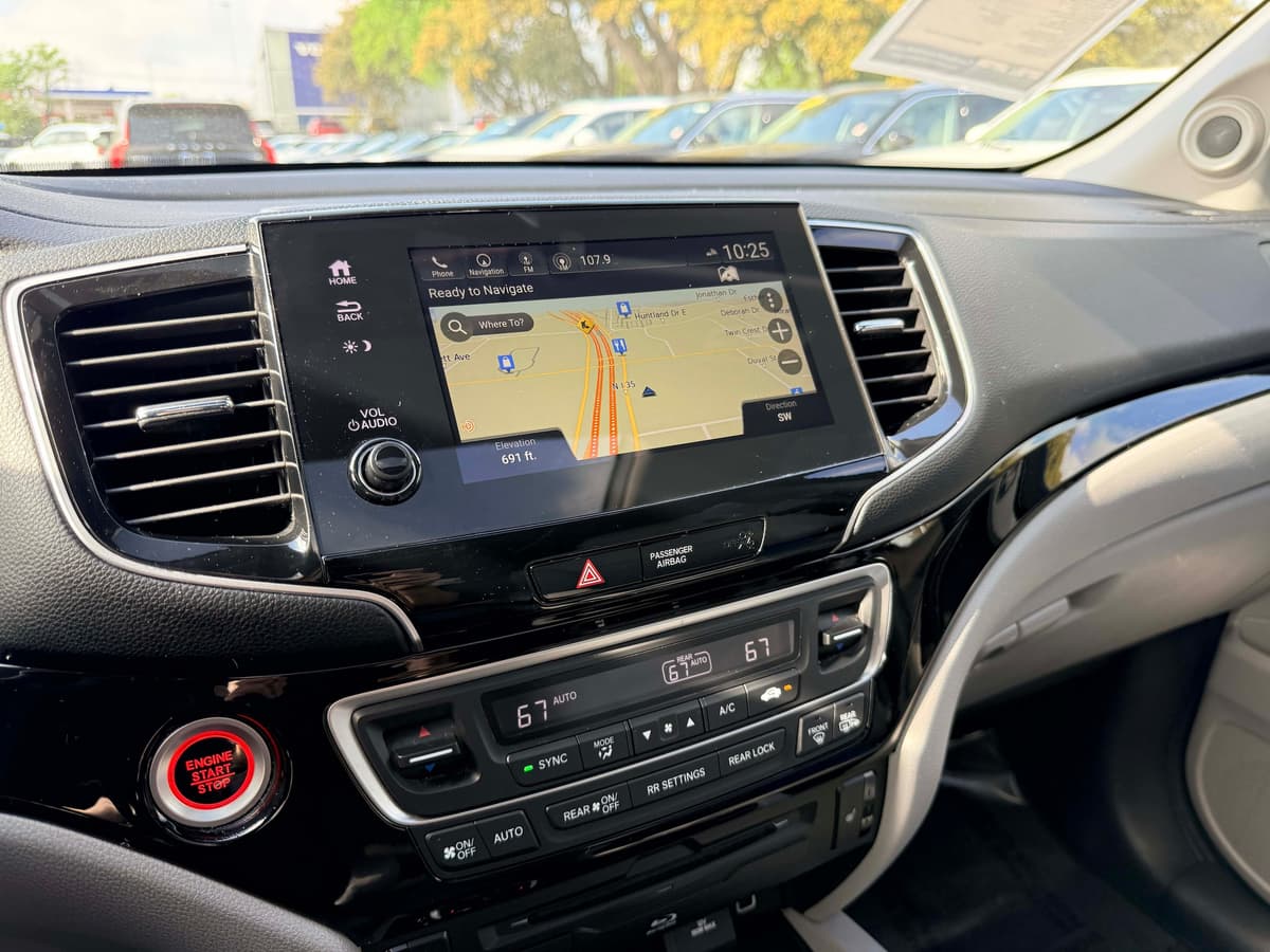 2020 Honda Pilot - Image 22