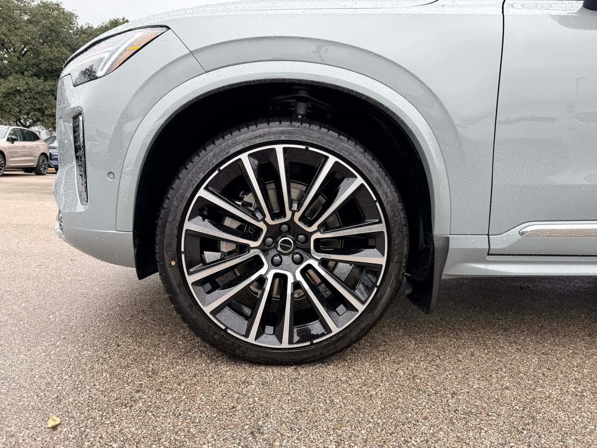 2026 Volvo XC90 - Image 10