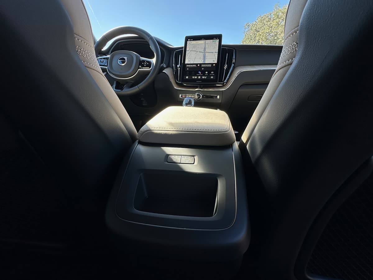 2026 Volvo XC60 - Image 11