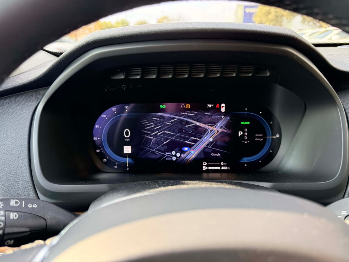 2023 Volvo XC90 Recharge Plug-In Hybrid - Image 20