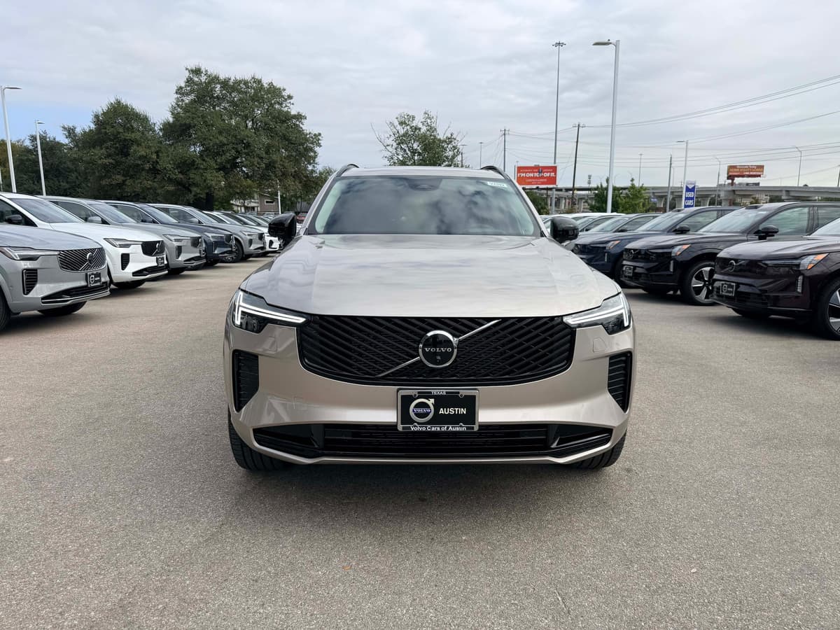 2026 Volvo XC90 - Image 9