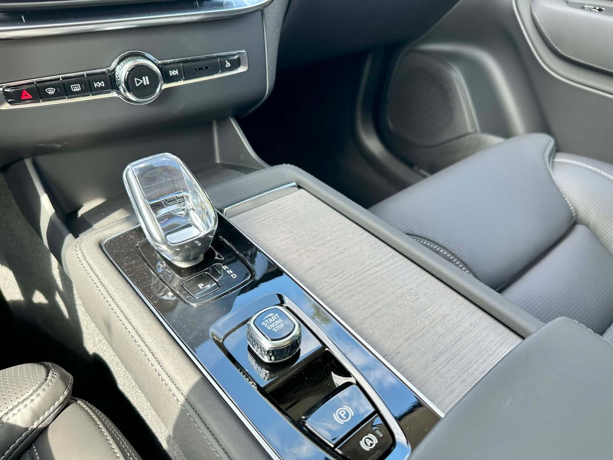 2026 Volvo XC90 - Image 23