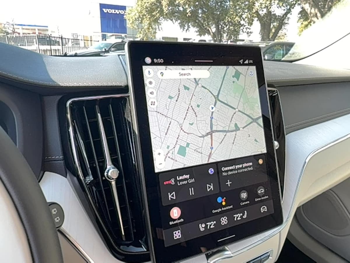 2026 Volvo XC60 - Image 18