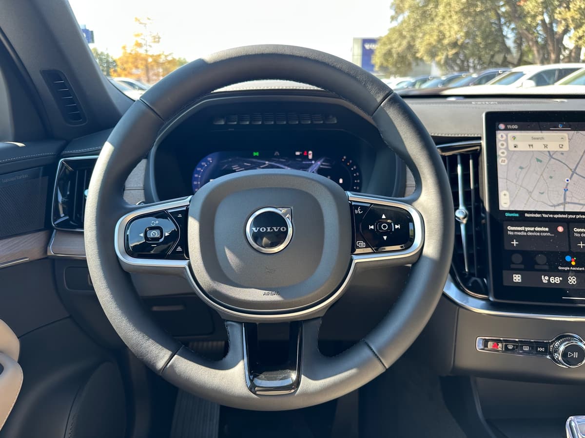 2026 Volvo XC90 - Image 15