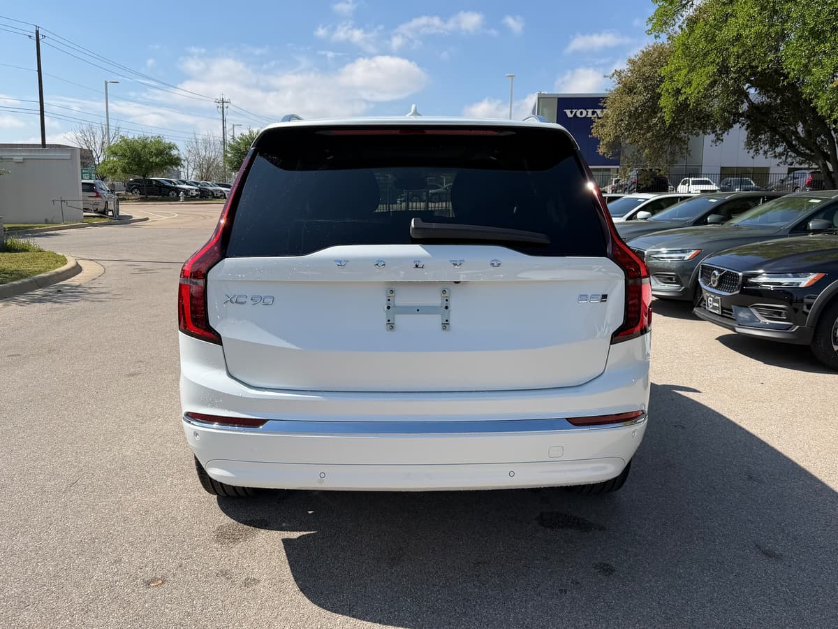 2026 Volvo XC90 - Image 4