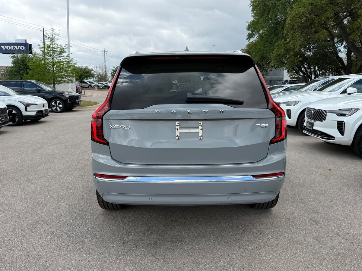 2026 Volvo XC90 plug-in hybrid - Image 5