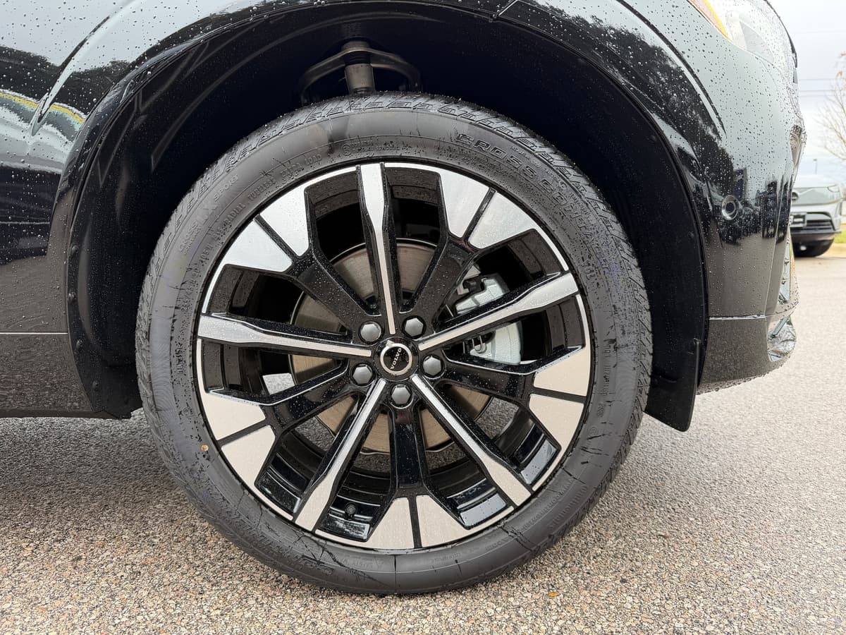 2026 Volvo XC60 - Image 7