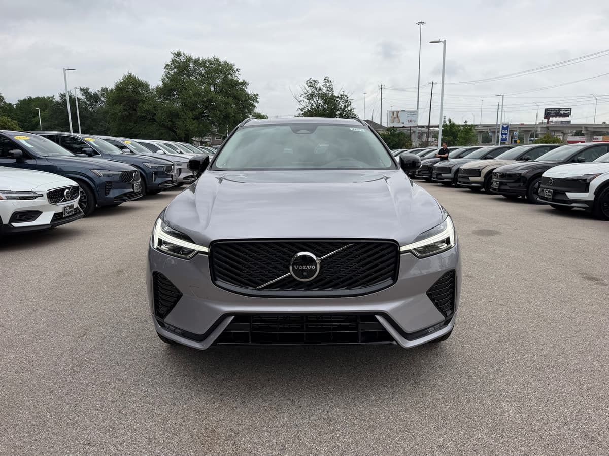 2026 Volvo XC60 - Image 6