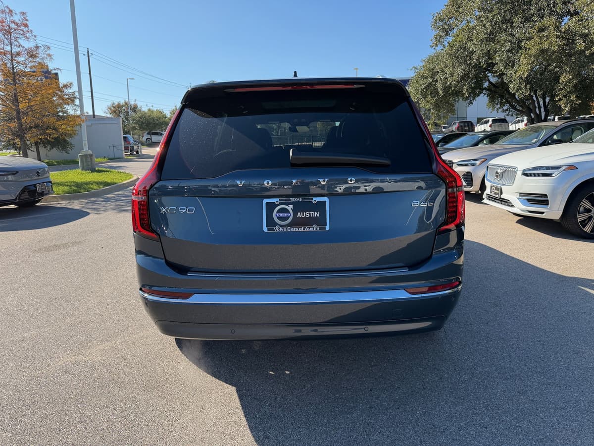 2026 Volvo XC90 - Image 5